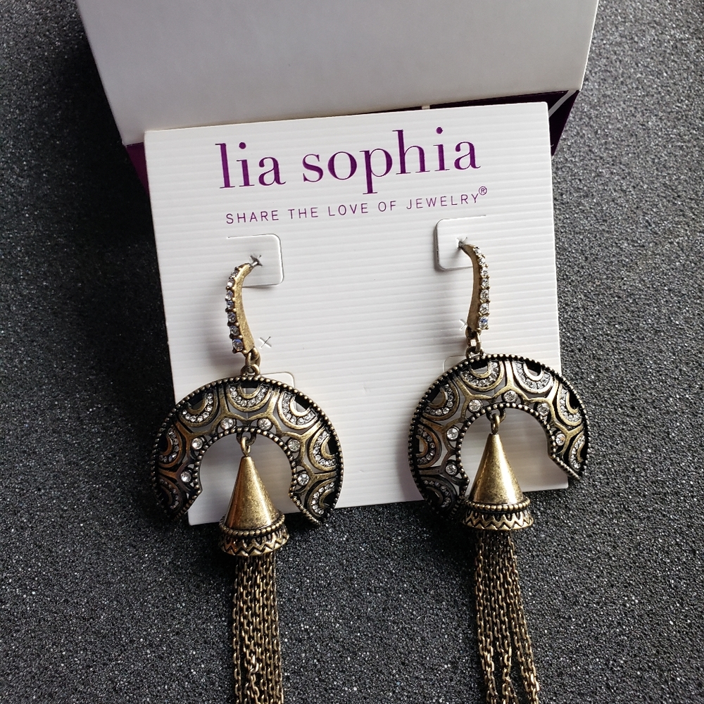 Lia Sophia "RISA (ANTIQUE GOLD)" Pierced earring